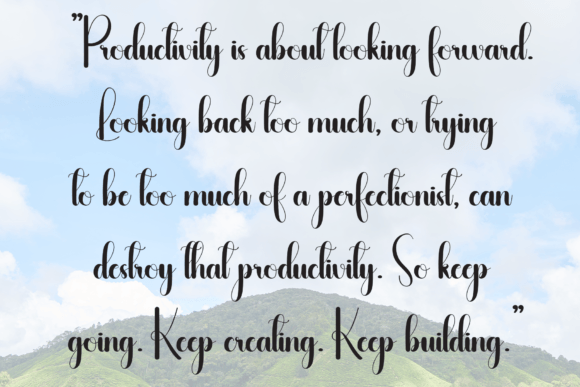 Dolly Font - Preview 5