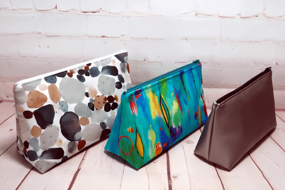 DIY handmade zipper bag project