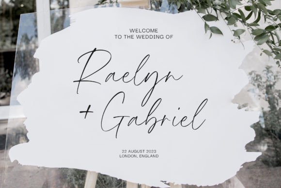 Aromatic Signature Font - Preview 2