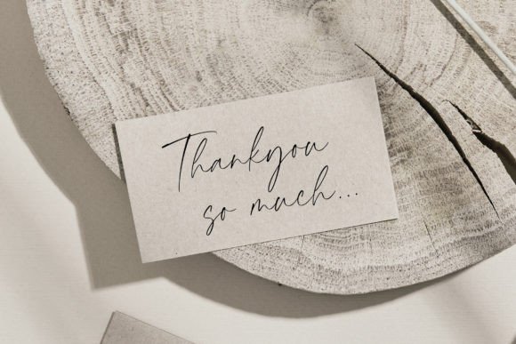 Aromatic Signature Font - Preview 6