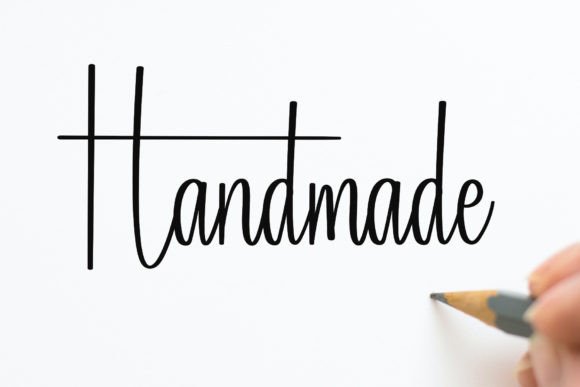 Happy Signature Font - Preview 3