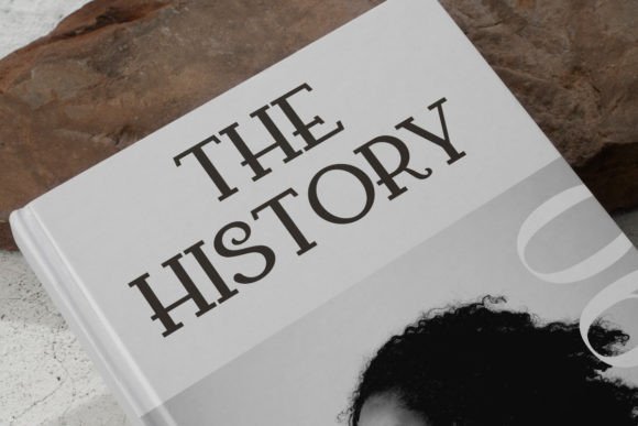 East Boston Font - Preview 3