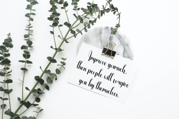Almonds Font - Preview 2