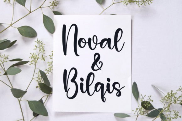 Flowers Font - Preview 2