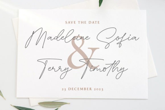 Delicate Butterfly Font - Preview 4