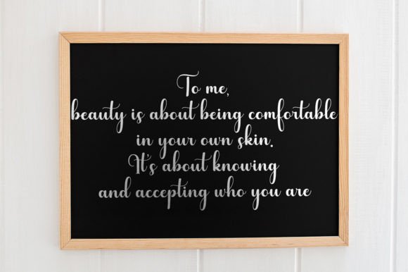 Raphaella Font PNG with transparent background - Preview 5