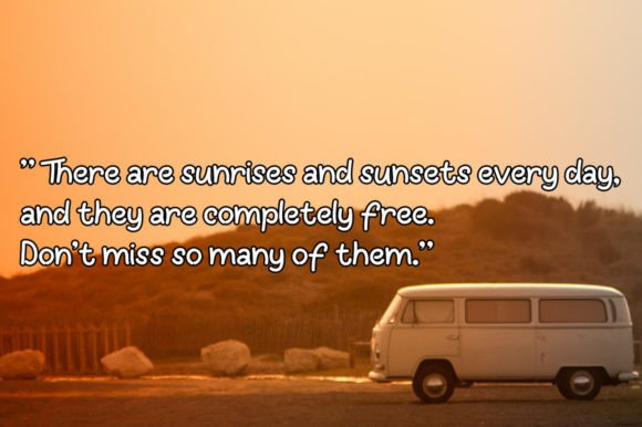Enjoy Summer Font - Preview 3