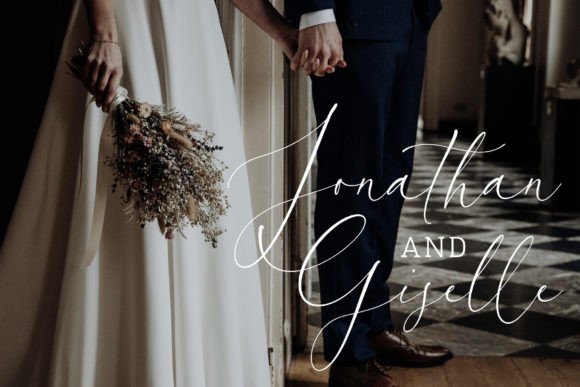 Courtney Martines Font - Preview 2