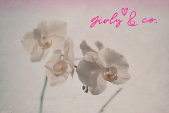 Girly Font - Preview 1