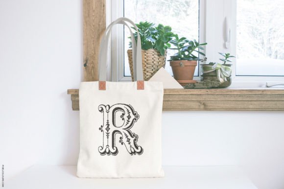 Antique Font - Preview 3