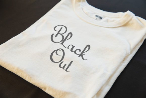 Black out Font - Preview 4