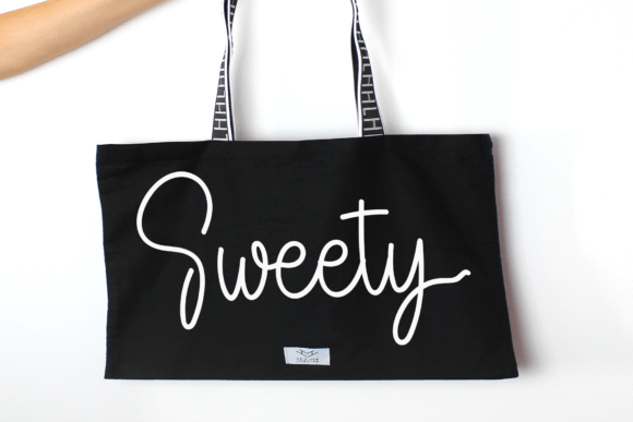 Runway Font PNG with transparent background - Preview 2