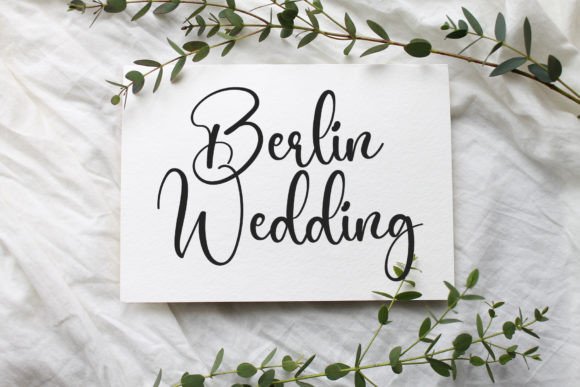 Bestie Font - Preview 4