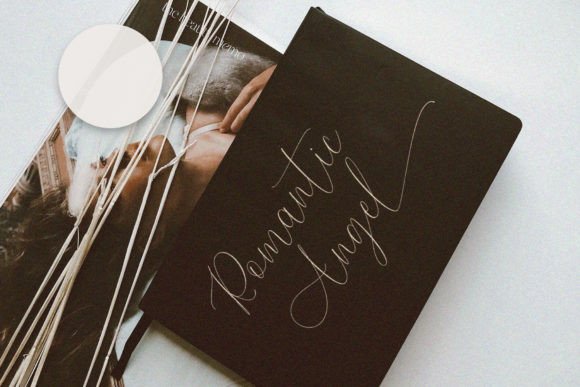Agatha Font - Preview 1