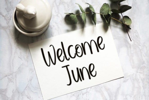 Middle Font PNG with transparent background - Preview 1