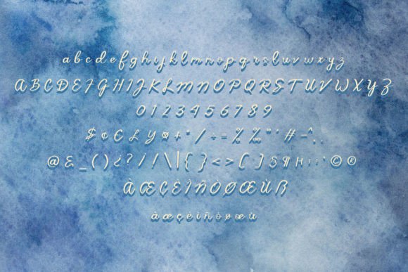Christmas is Coming Font - Preview 4