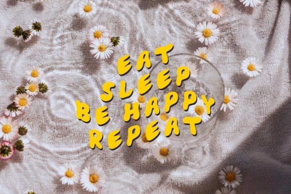 Happy Weekend Font - Preview 1