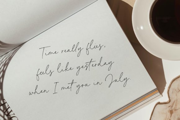 Kimberly Paradise Font - Preview 1