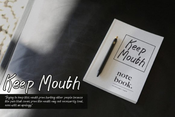 Liquell Monetta Font PNG with transparent background - Preview 3