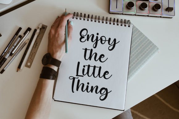 Blinky Font - Preview 1