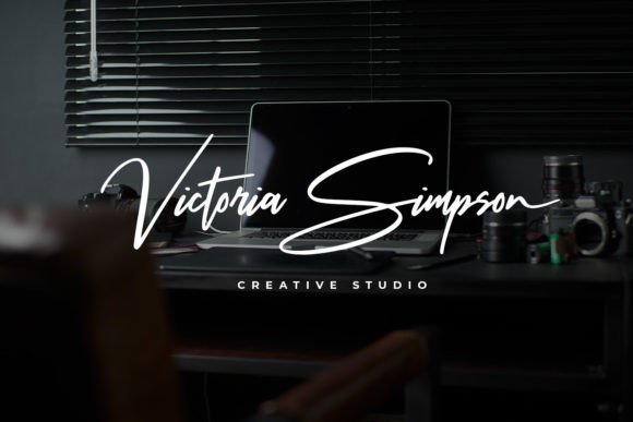 Julia Signature Font PNG with transparent background - Preview 2