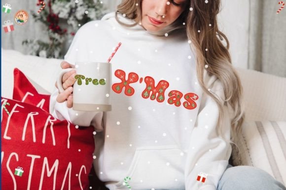 Christmas Tree Font - Preview 5