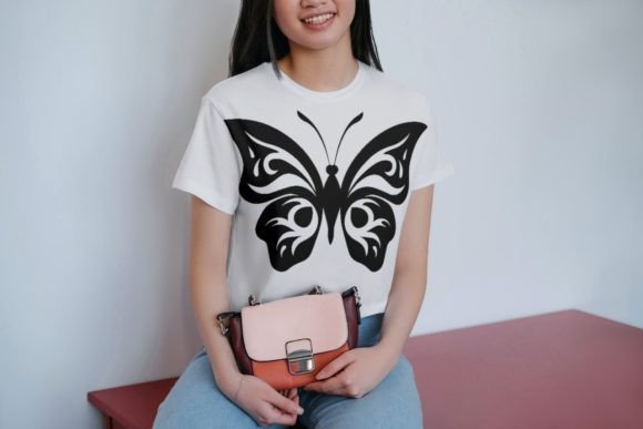Butterfly Joyful Font - Preview 4
