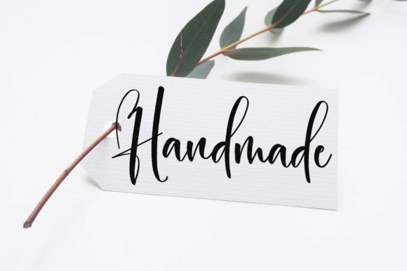 Sarnity Font font preview - 1