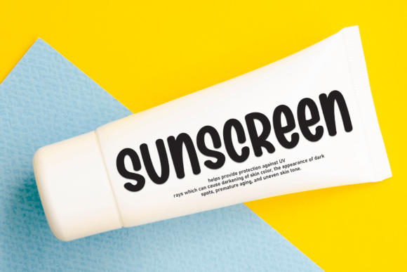 Beach Sunbathing Font - Preview 3