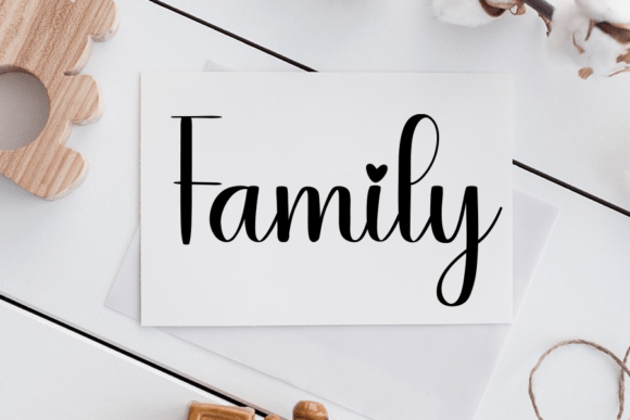 Black Bird Font - Preview 3
