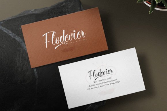 Candle Suit Font - Preview 1