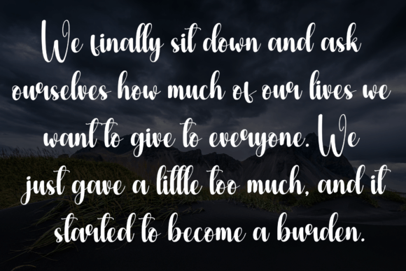 Ghosted House Font - Preview 5