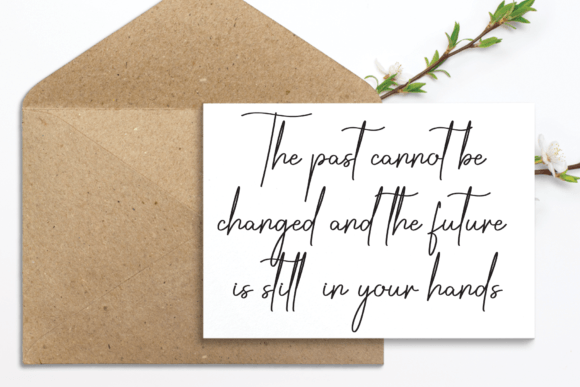 Butterfly Font - Preview 2