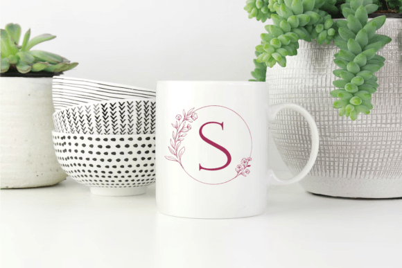 Merlina Font PNG with transparent background - Preview 1