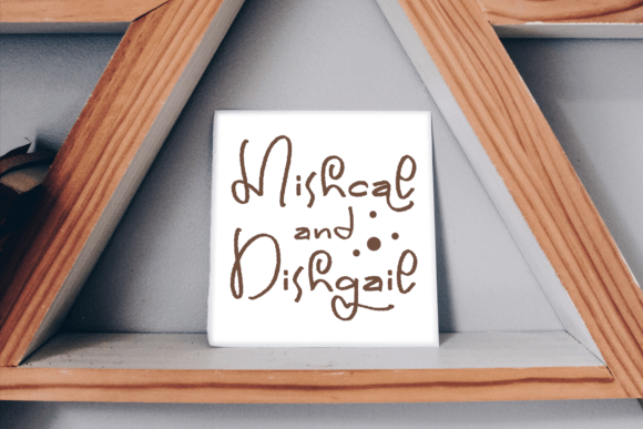 Mubykine Charlott Font PNG with transparent background - Preview 2