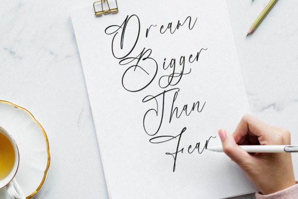 Auttolyn Hemilga Font - Preview 4