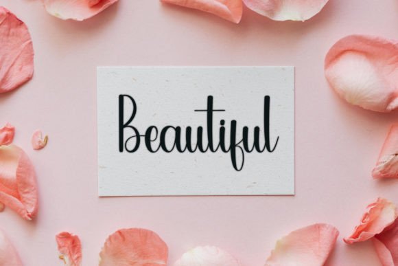 Beauty Font - Preview 1
