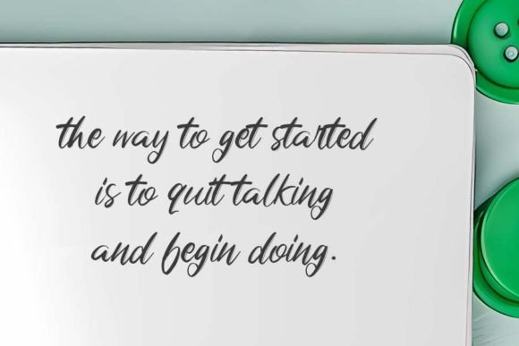 Graduation Font - Preview 3