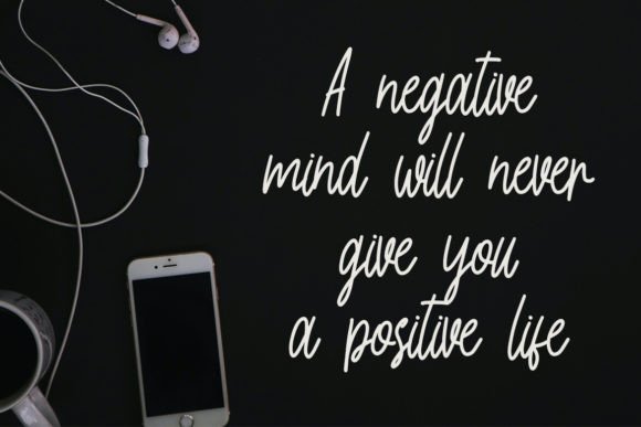 Selastyne Font PNG with transparent background - Preview 2