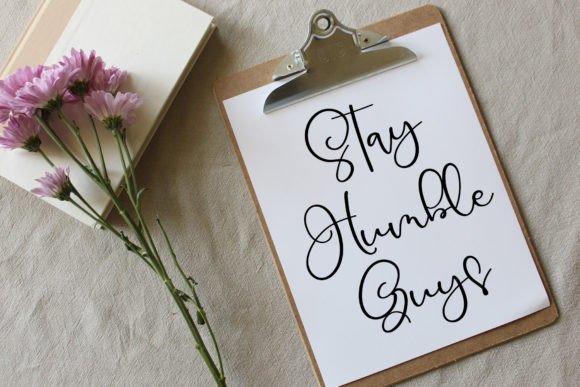 December Holiday Font - Preview 1