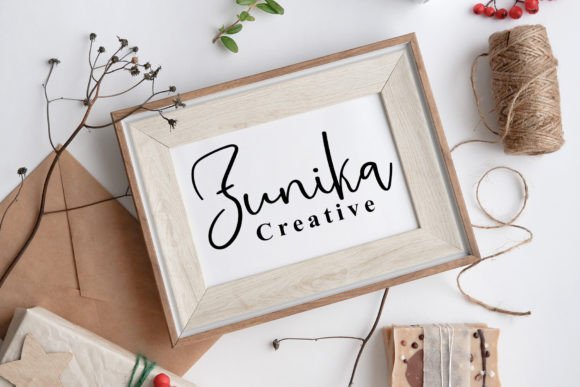 December Holiday Font - Preview 2