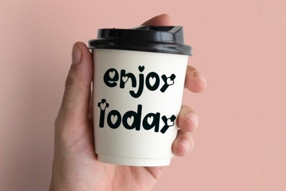 Binding Heart Font - Preview 4