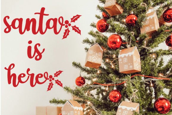 Christmas Holly Font - Preview 1