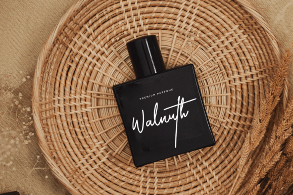 Mathildaine Font PNG with transparent background - Preview 1