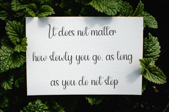 Christmas Dancing Font - Preview 3