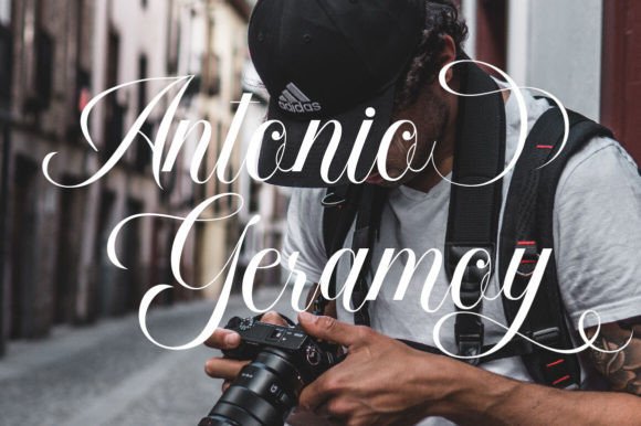 December Font - Preview 1