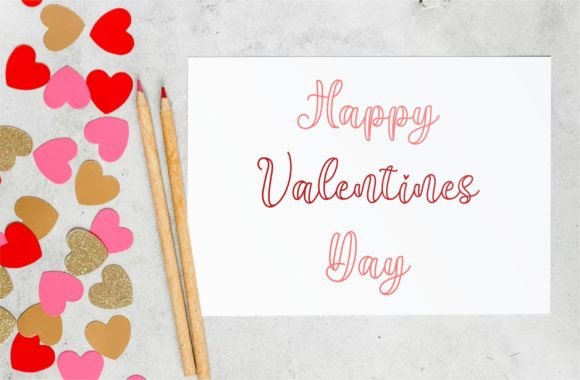 Groovy Valentine's Font - Preview 6