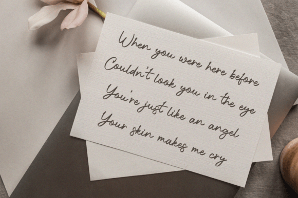 Golden Richlane Font - Preview 2