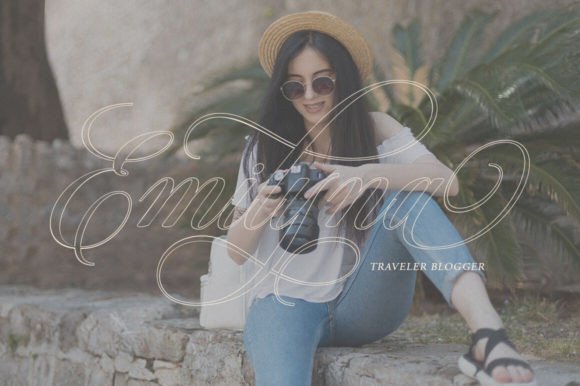 Bridgerton Outline Font - Preview 2
