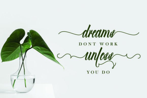 Blondey Script Font - Preview 4